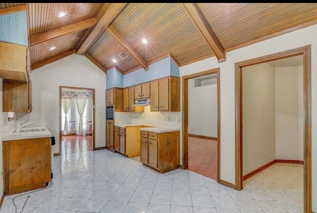 Building Photo - 1119 Meadowvale Dr