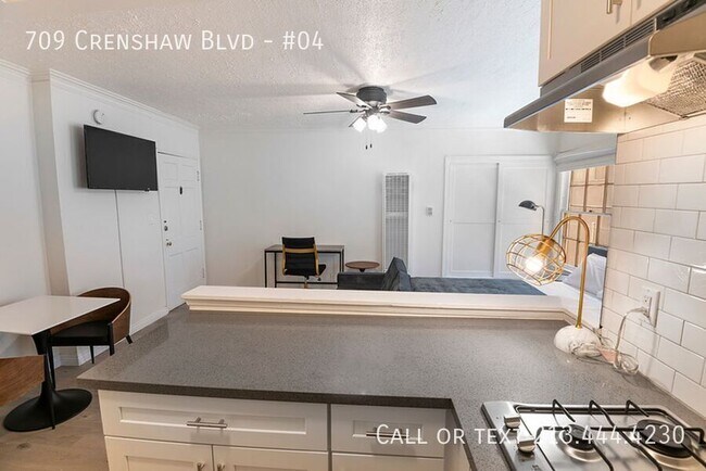 Building Photo - 709 Crenshaw Blvd