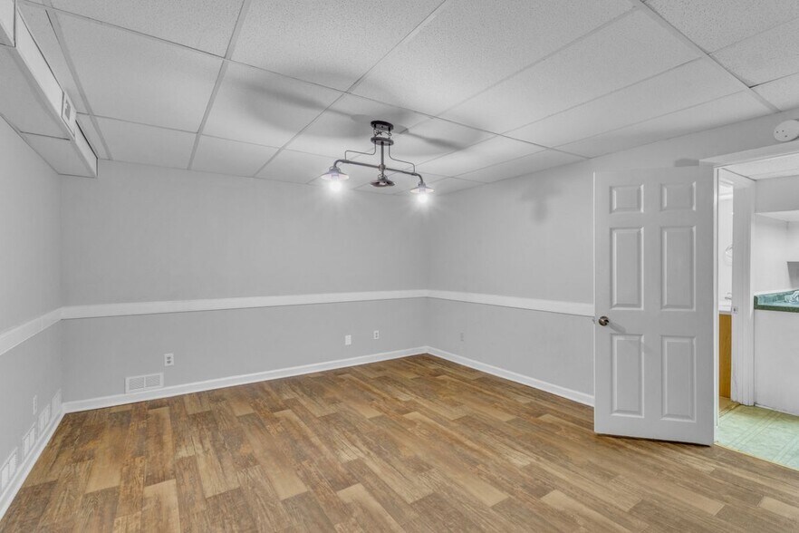 Building Photo - 760 Sugar Hill Ln SE