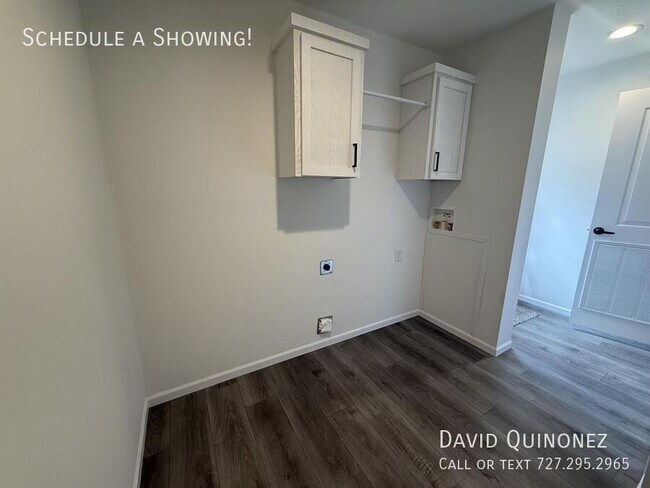 Building Photo - 6249 Roosevelt-