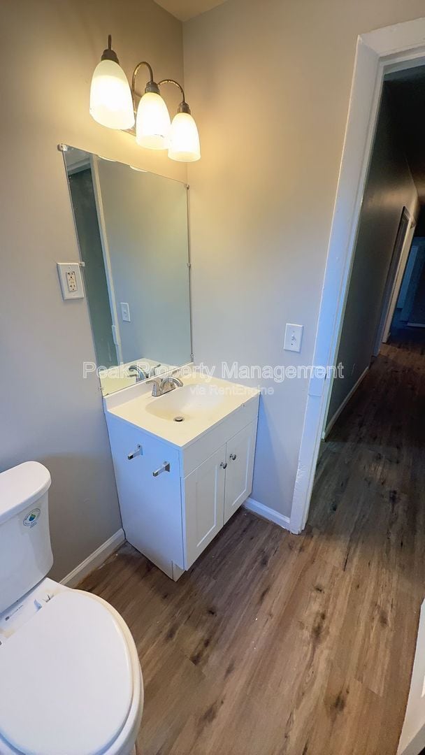 Building Photo - 925 N 20th St