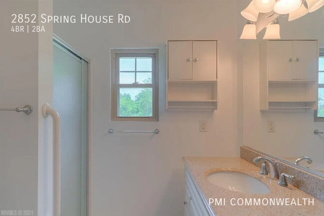 Building Photo - 2852 Spring House Rd