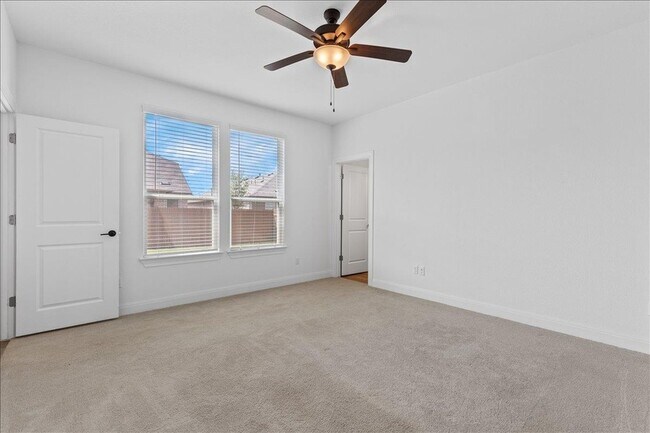 Building Photo - 11905 Paseo de los Lagos Ln