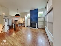 Building Photo - 1905 42nd Ave E