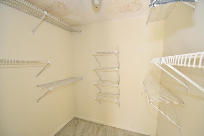 Building Photo - 21518 Summertrace Cir