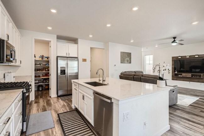 Building Photo - 9012 Borrowdale Ln