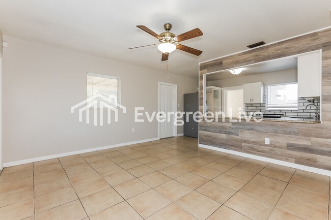 Building Photo - 139 Harrison St