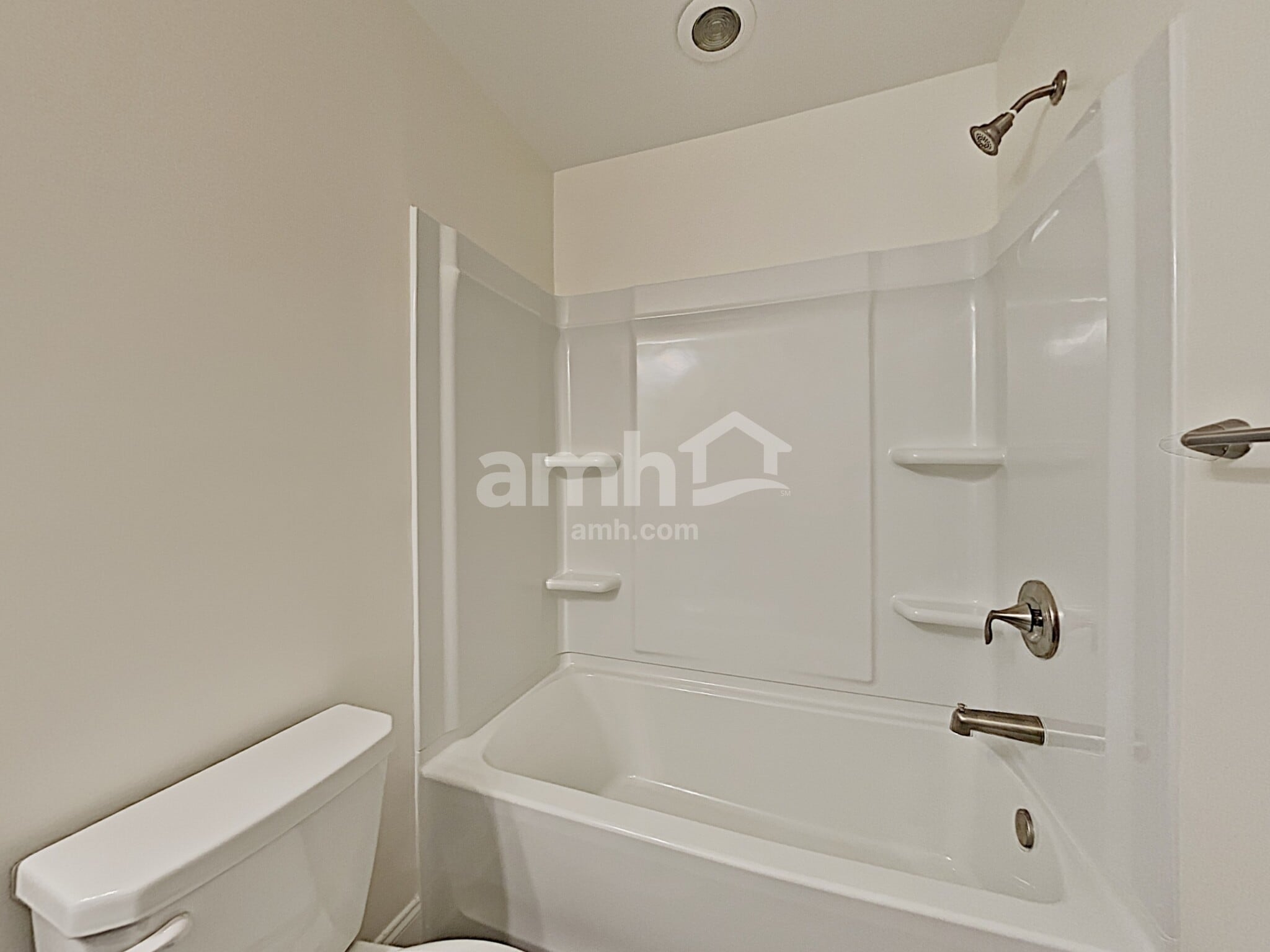 Building Photo - 154 Lindridge Dr NE