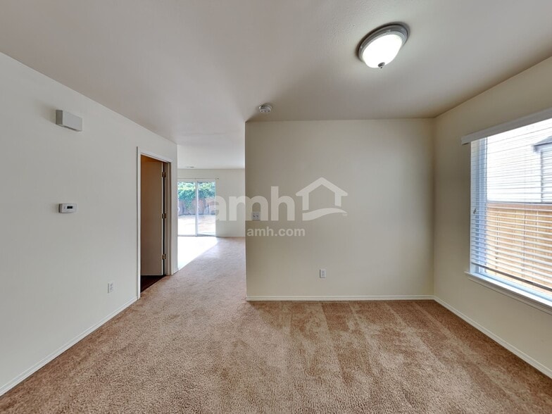 Building Photo - 5008 S Mullen St