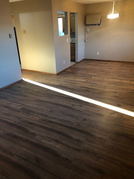 Building Photo - 3619 10th Ln NW