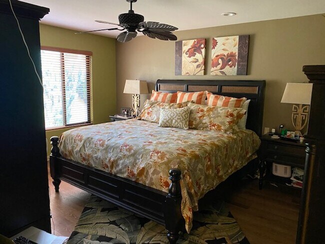 Building Photo - 3 Bedroom Condo for rent in Palm Desert, CA