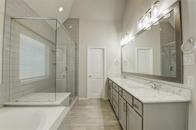Building Photo - 10824 Brittmoore Oaks Pl