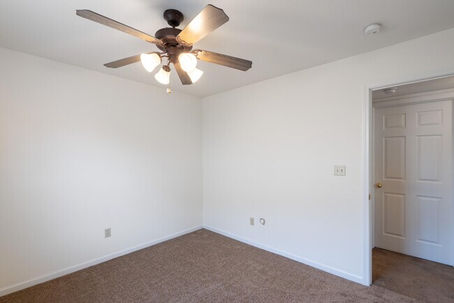 Building Photo - 3509 Delmar Ct