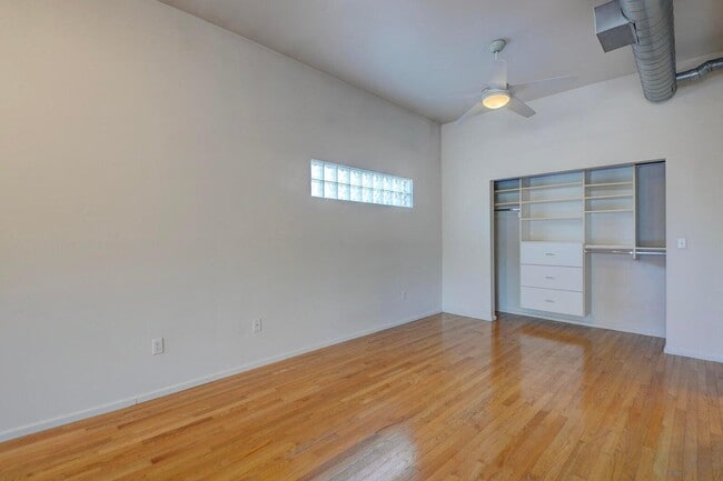 Building Photo - 400 Copper Ave NW