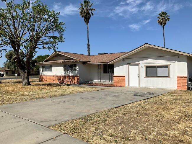 Building Photo - APPLY NOW!!!!