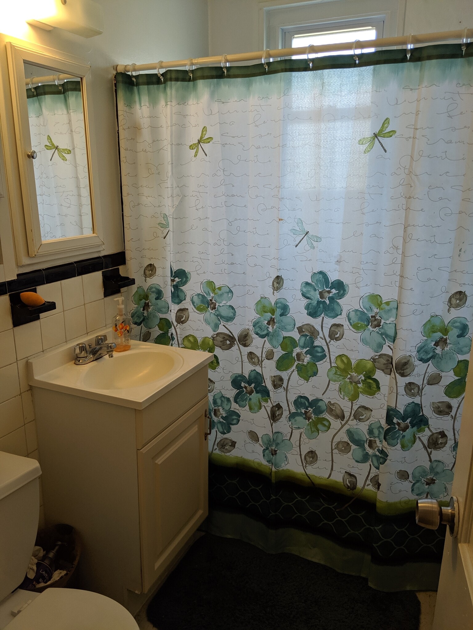 Building Photo - 1825 E Capitol St SE