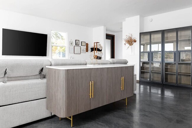 Building Photo - 3929 Paso Del Lagos