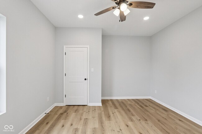 Building Photo - 8355 Fieldfare Way