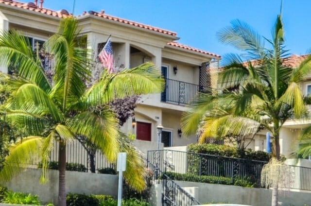 Primary Photo - 2100 Washington Ave