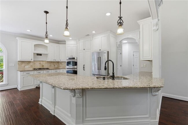 Building Photo - 730 Rose Creek Cir
