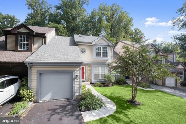 Building Photo - 25 Tivoli Lake Ct