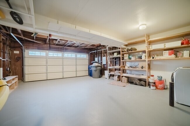 Building Photo - 1811 Autumn Pl