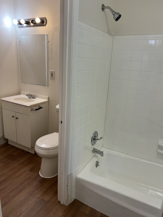 Building Photo - 4459 Colony E Dr