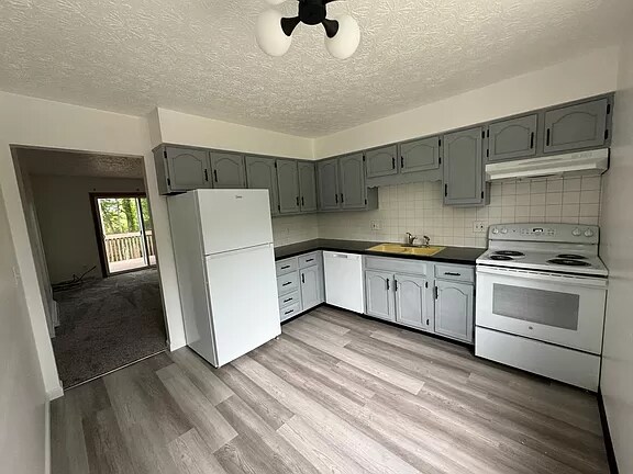 Building Photo - 283 Canova Dr