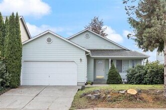 Building Photo - Charming 3 bedroom home
