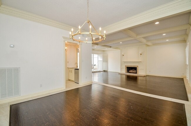 Building Photo - 44 Bayou Pointe Dr