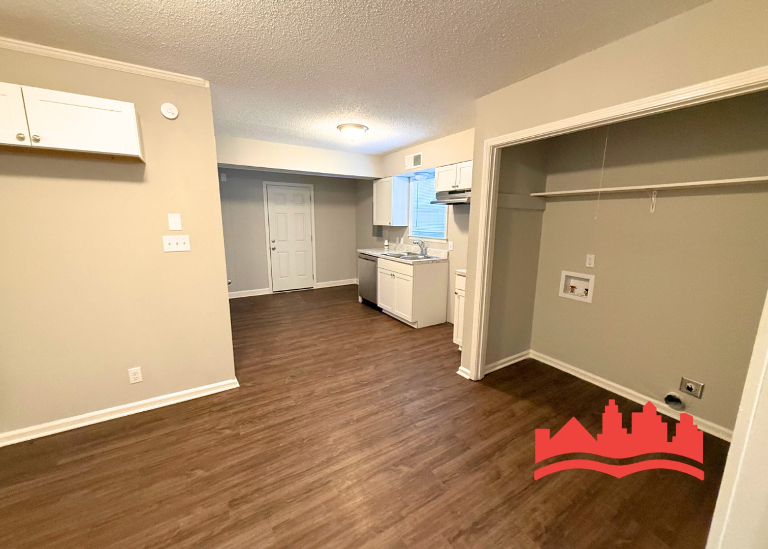 Building Photo - 4134 Parkchester Ave