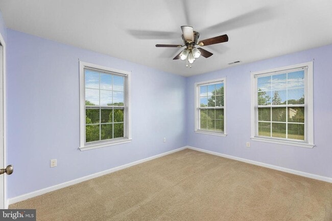 Building Photo - 42 Mountie Ln