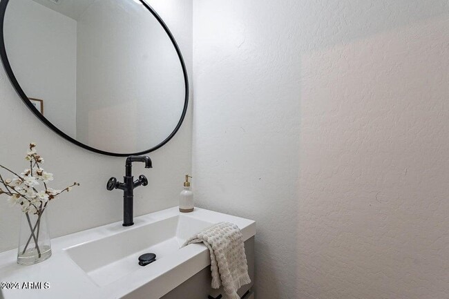 Building Photo - 20858 N 90th Ave