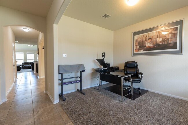 Building Photo - 12318 Leafy Arch Way