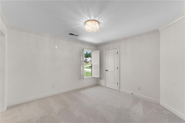 Building Photo - 5861 Yoshino Cherry Ln NE