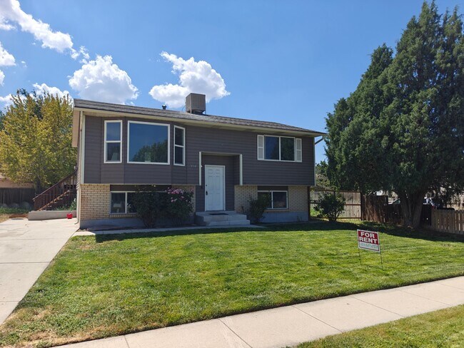 Building Photo - 3718 S 8200 W