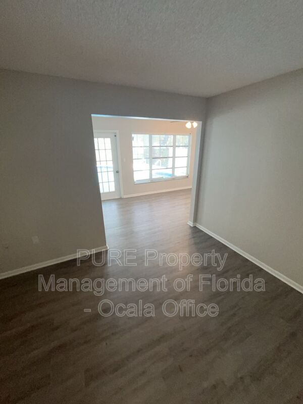 Building Photo - 3135 SW 97th St