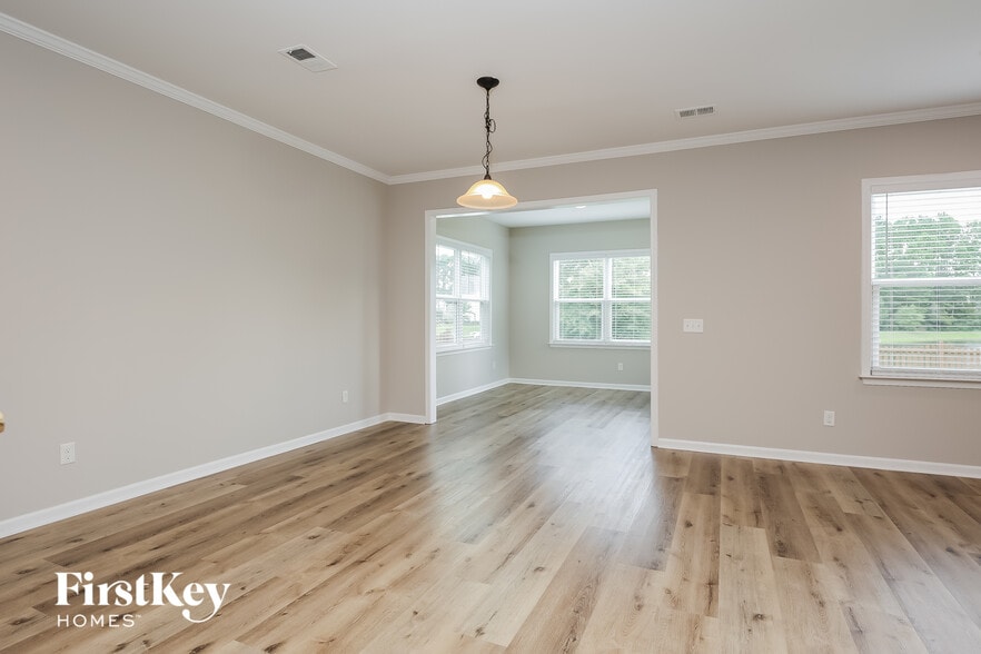 Building Photo - 298 Decatur Dr