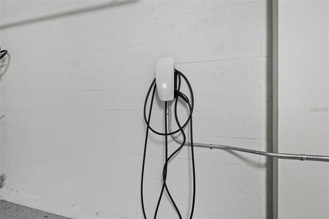 Building Photo - 2511 N Grady Ave