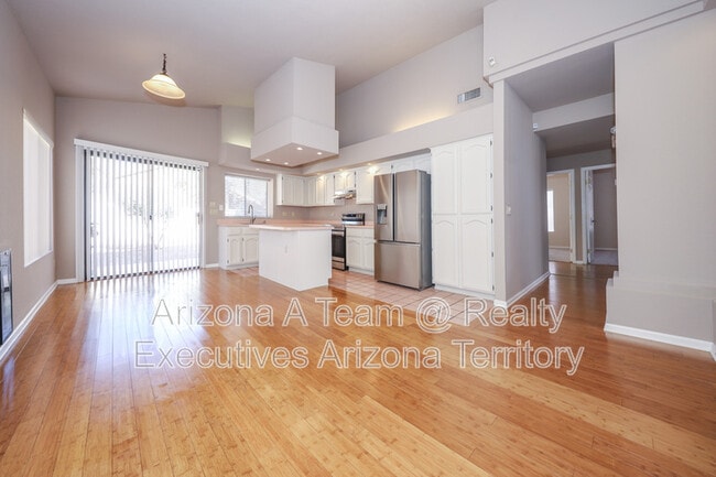 Building Photo - 7847 E Marquise Dr