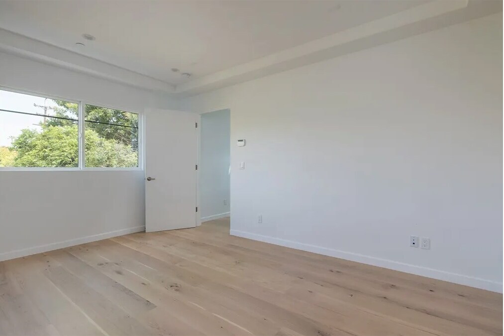 Building Photo - 617 Aviation Way