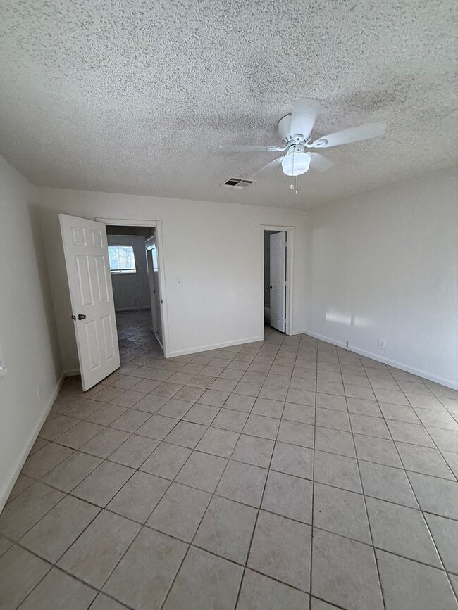 Building Photo - Available Soon! Fully Rehab!