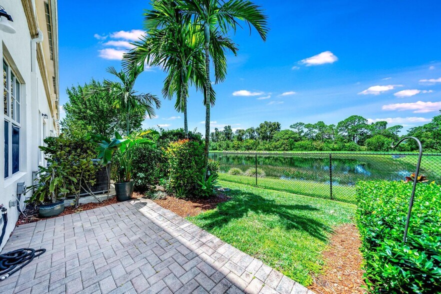 Building Photo - 4543 Tara Cove Way