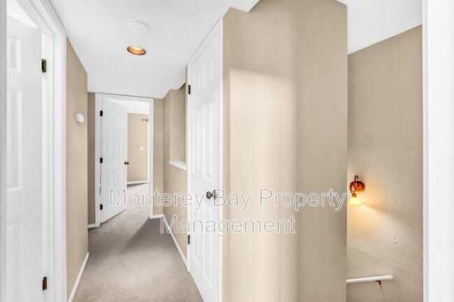 Building Photo - 29 Montsalas Dr