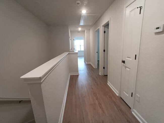 Building Photo - 7518 Astro Fld