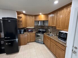 Building Photo - 10630 S Tantau Ave