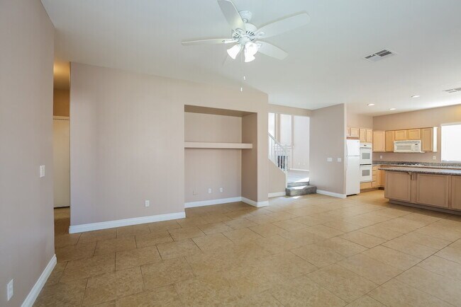 Building Photo - 1102 Broomfield Dr