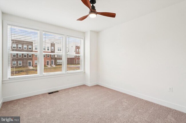 Building Photo - 19820 Lavender Dust Sq