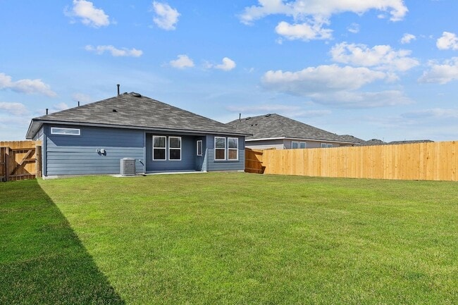 Building Photo - 1702 Miller Ter