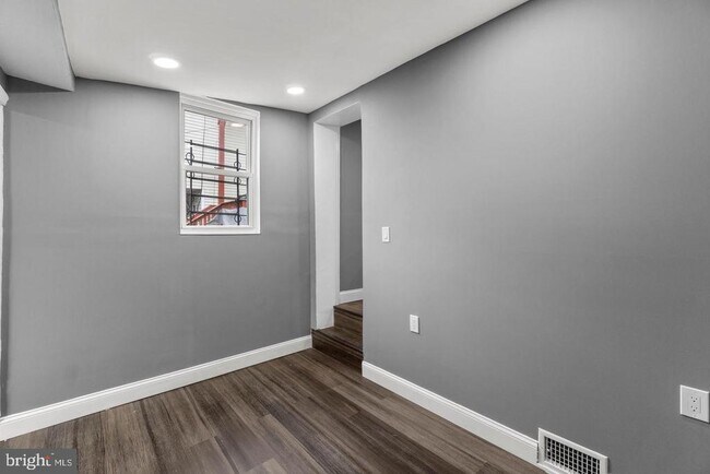 Building Photo - 1524 Byrd St